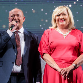 Alena Schillerová se zúčastnila slavnostního šerpování nejkrásnějších mužů Česka.