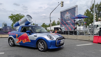 FOTO: Mini Cooper na Red Bull Racing.