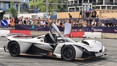 FOTO: Jeden z vozů na Red Bull Racing.