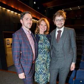 Na tomto snímku jsou synové Karel Heřmánek mladší a Josef Heřmánek spolu s Hanou Heřmánkovou.