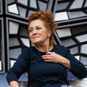 V současné době je Simona Stašová stále velkou milovnicí drdolů.