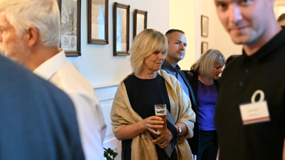 FOTO: Eva Pavlová si dala pivo.