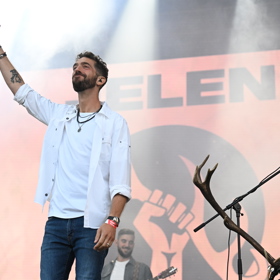 Kapela Jelen obráží jeden koncert za druhým. 