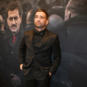 Herec Milan Ondrík byl elegantní.