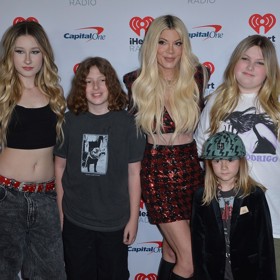 Čtyři z pěti dětí Tori Spelling už jsou v pubertě, a tak jejich finanční nároky stoupají.