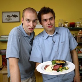 Společně s Ondřejem Slaninou natáčel Filip Sajler pořad Kluci v akci neskutečných sedmnáct let. 