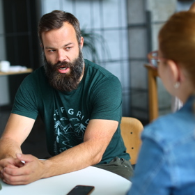 Hokejista Radko Gudas během rozhovoru pro Lifee.