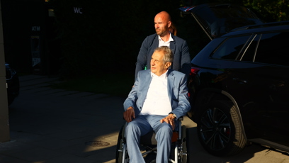 FOTO: Miloš Zeman rovněž dorazil.