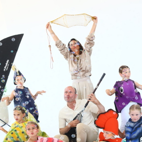 Kompletní výtěžek z kalendáře půjde Nadaci Anežka, která pomáhá dětem se zdravotním handicapem.