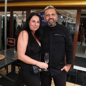 Šéfkuchař Radek Kašpárek má dole 15 kilo. Žena ho v hubnutí podporuje.