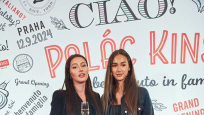 FOTO: Na slavnostní otevření dorazila řada krásek.