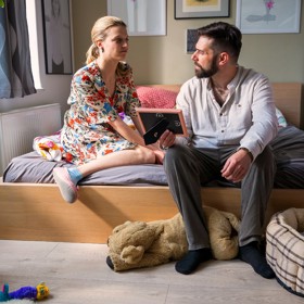 Ondřej Kokorský se v seriálu potkal s herečkou Simonou Lewandowskou.