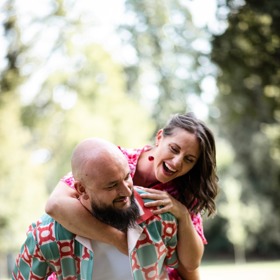 Dnes žije Pokáč po boku bývalé atletky Elišky a mají spolu dva syny. 