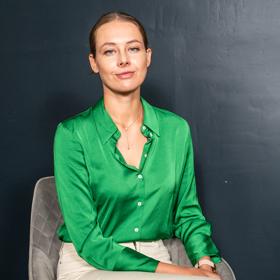 Hlavně estetické sporty na vrcholné úrovni jsou hodně náročné, sportovci totiž musejí splňovat i určité fyzické parametry, čím pak snáze podléhají poruchám příjmu potravy. Podle Gabriely Kloudové hraje v tomto případě zásadní roli přístup trenéra, který musí věc citlivě komunikovat, dítě neshazovat a fungovat společně jako tým.