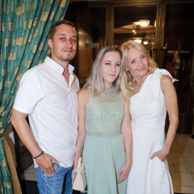 Herečka Veronika Žilková si událost nenechala ujít.