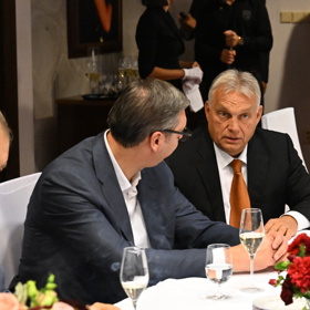 Viktor Orbán vedle Aleksandra Vučiče.