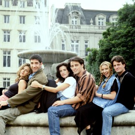 Po této poznámce se jí zastal kolega Matt LeBlanc (třetí zprava), který fungoval jako samozvaný ochránce seriálových kolegyň.