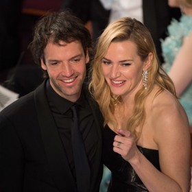 Herečka Kate Winslet našla osudovou lásku na během požáru dovolenkové vily na karibském ostrově Necker. Ned ji zachránil jen v podprsence.