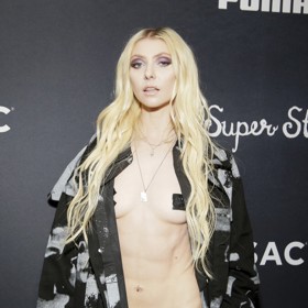 Taylor Momsen truchlí za svou kamarádku.