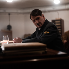 "Na takový scénář jsem čekal třicet let," nechal se slyšet představitel Hitlera, Fritz Karl