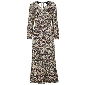 V dražší variantě můžete zvolit midi šaty IKKS, které stojí 5 943 Kč.