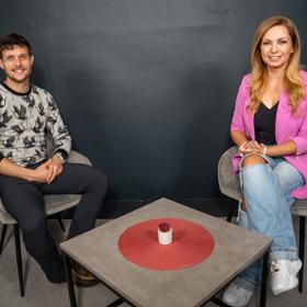 Hostem Báry Hlaváčkové v pořadu Ženská tabu byl Libor Pospíšil, jeden z mála mužů, kteří šli v Česku na rodičovskou.