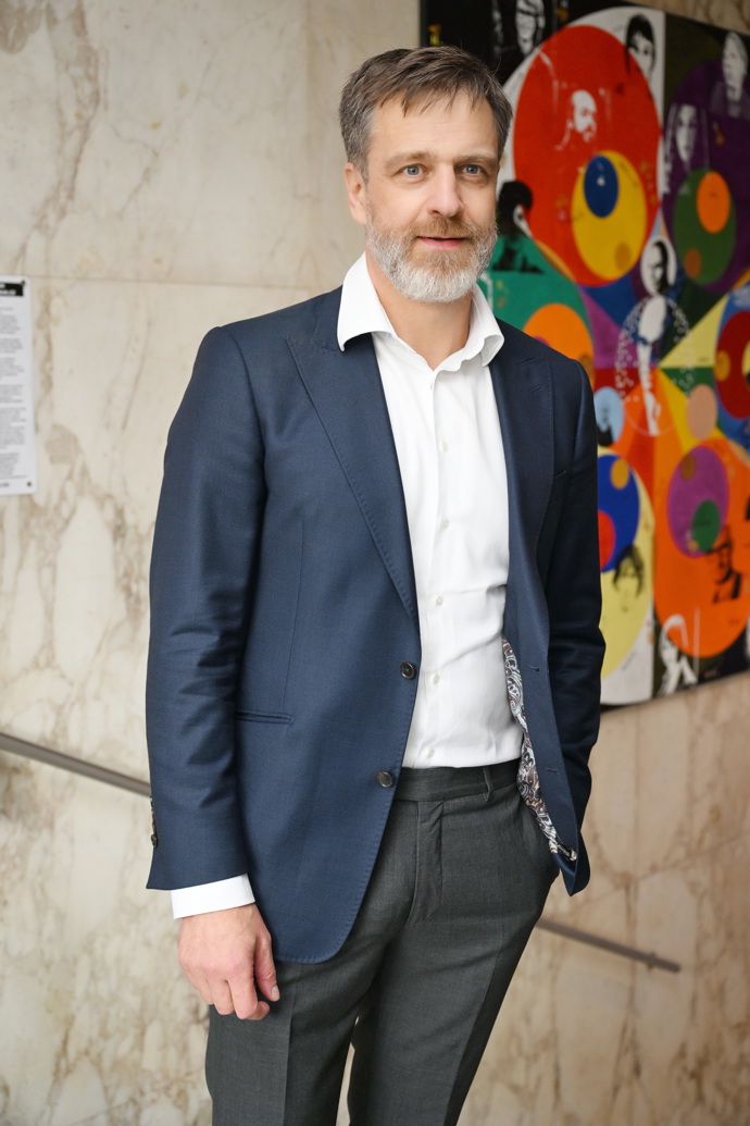 FOTO: Dorazili představitelé hlavních rolí. – stránka 225