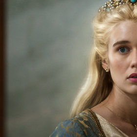 Vlasy nakonec Zlatovlásce pomohla rozzářit digitální technologie.