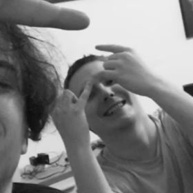 Pavel Protiva byl po boku nejbližších samý úsměv.