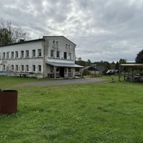 Podnik Fabrika měl podle místních hodně rád. 