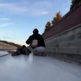 Poté se dál kochali výhledem a rychlou jízdou.