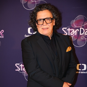 Porotce StarDance Richard Genzer se raduje z návratu kolegy Chlopčíka.