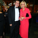 Zpěvačka Helena Vondráčková oblékla na Thálie v roce 2024 hned dvě večerní róby. Jedna z nich byla v malinové barvě.