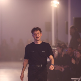 Návrhář Michael Kováčik.