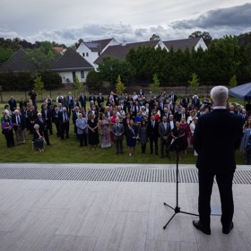 Prezident Petr Pavel promluvil k davu.