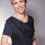 Dlouhé roky nosila Alena Zárybnická krátký sestřih "na vrabčáka" s blond melírem.