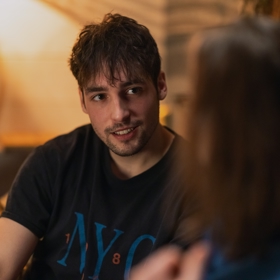 Jiří Chadraba si zahrál přítele Romana.