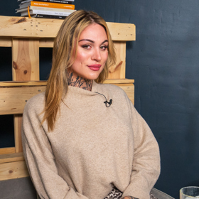 Transženu Zoe Black známe jako finalistku realityshow BigBrother.