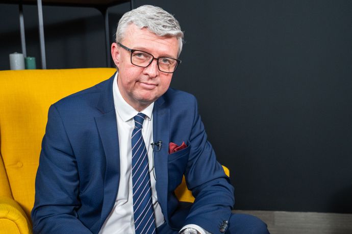 FOTO: Extra host Karel Havlíček foto 02 – stránka 95