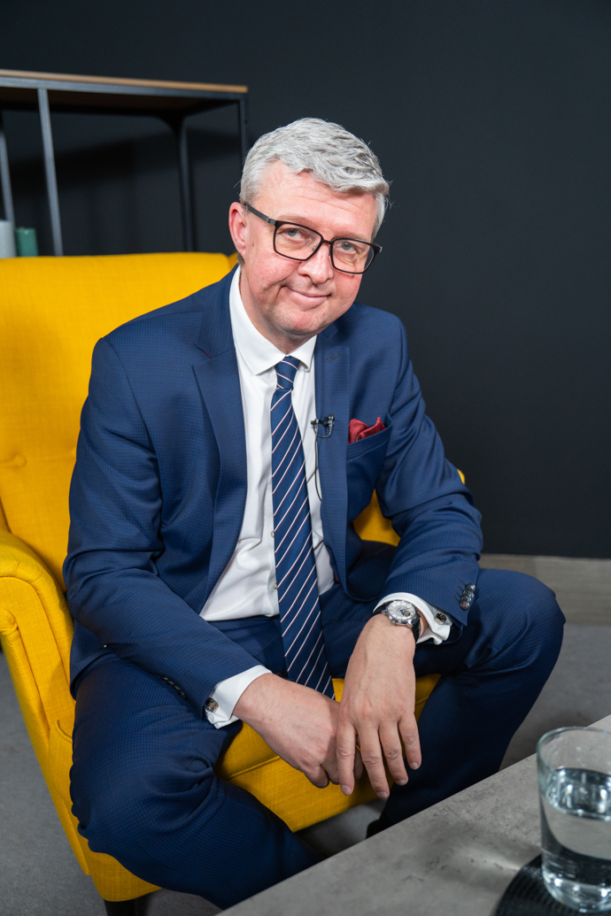 FOTO: Extra host Karel Havlíček foto 03 – stránka 94