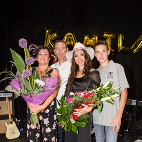 Zpěvačka Kamila Nývltová se svou rodinou.