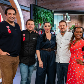 Vítězný tým v pořadu Ledničko, vyprávěj! získává Řád červené ledničky.