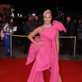 Vkusnou extravaganci předvedla zpěvačka Markéta Konvičková. 