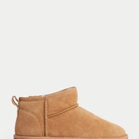 Semišové válenky, Marks&Spencer, 1 599 Kč