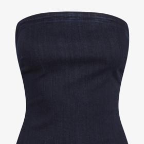 Trendy kousek, který využijete na mnoho způsobů, to je džínový korzet. My Essential Wardrobe, 1 019 Kč