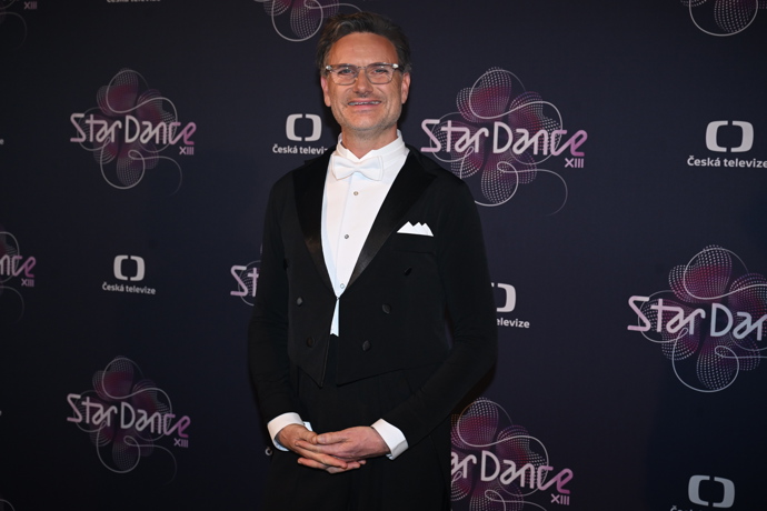 FOTO: Patrik Hartl je ve svém živlu. – stránka 182