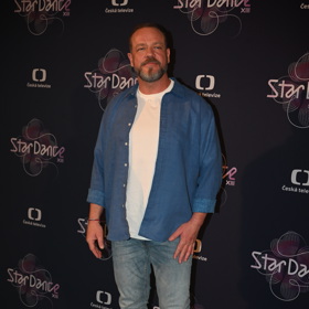 Herec Filip Blažek si prochází těžkým obdobím.