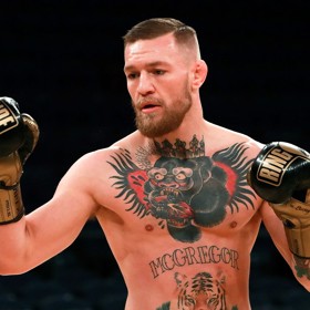Conor McGregor je MMA zápasník.