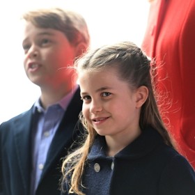 Vypadá jako andílek, ale umí si zjednat pořádek. Taková je devítiletá princezna Charlotte, vbrzku nejoblíbenější členka britské královské rodiny.