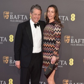 S partnerkou Annou Eberstein (na snímku) mají tři děti, přičemž herec ještě vychovává dva potomky z předchozího vztahu se servírkou Tinglan Hong.